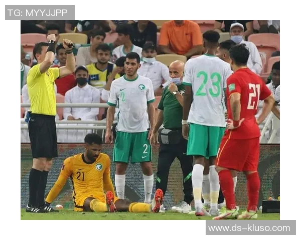 沙特与泰国在12强赛中激烈对决谁能赢得关键胜利晋级希望更大