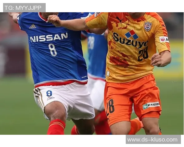 马丁内利的崛起之路：从青涩小将到足球场上的璀璨明星